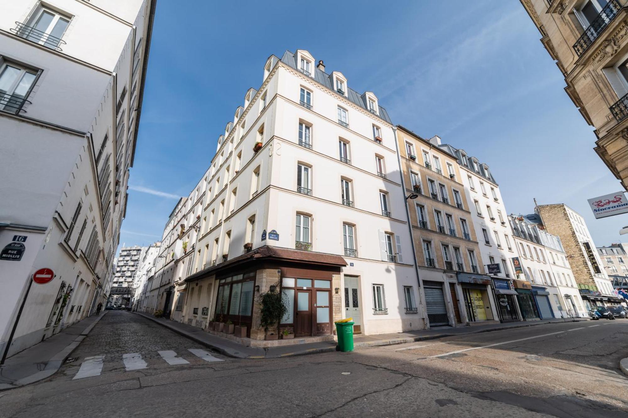 Studio Bien Equipe Proche De Toutes Commodites -2P Paris Dış mekan fotoğraf
